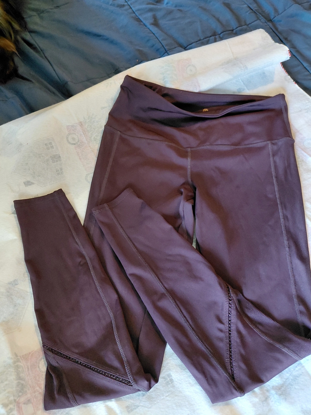 Tangerine High-Waist Leggings in Deep Plum